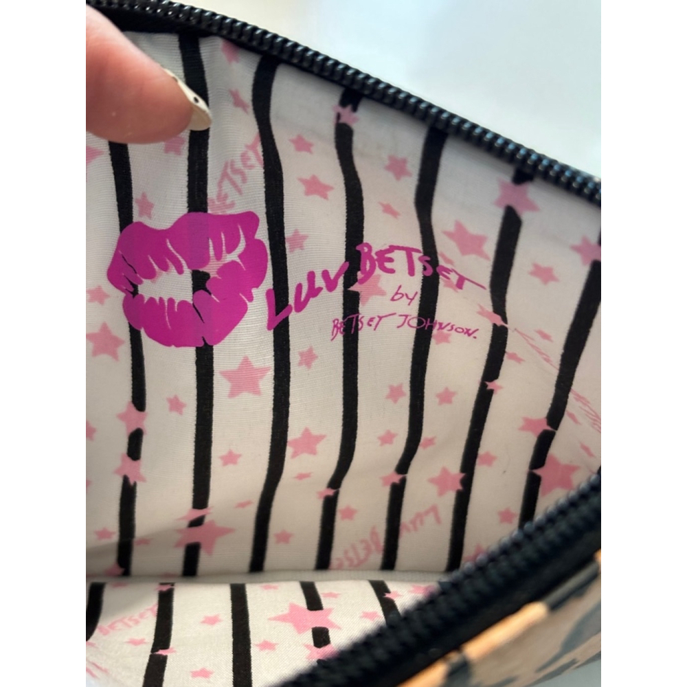 Betsey Johnson Leopard Print Wristlet - Picture 4 of 6